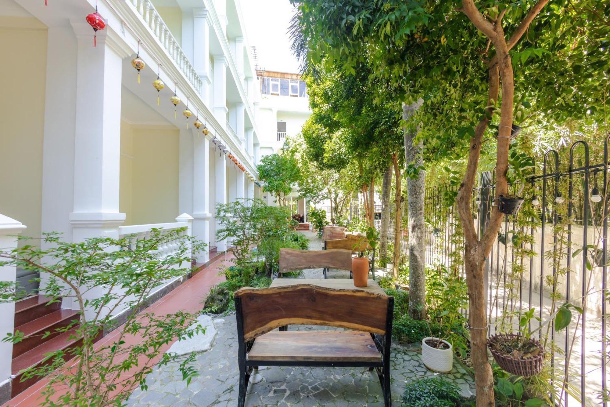 T&T Hotel And Spa 두옹 동 외부 사진