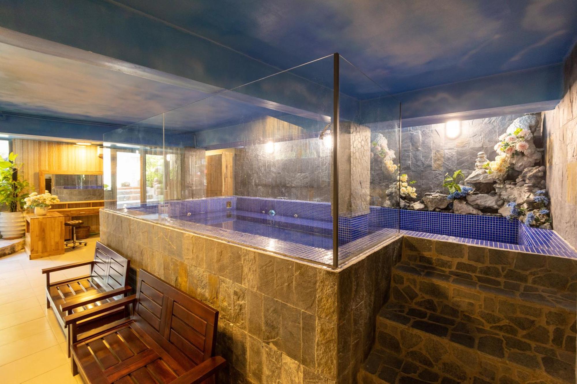 T&T Hotel And Spa 두옹 동 외부 사진