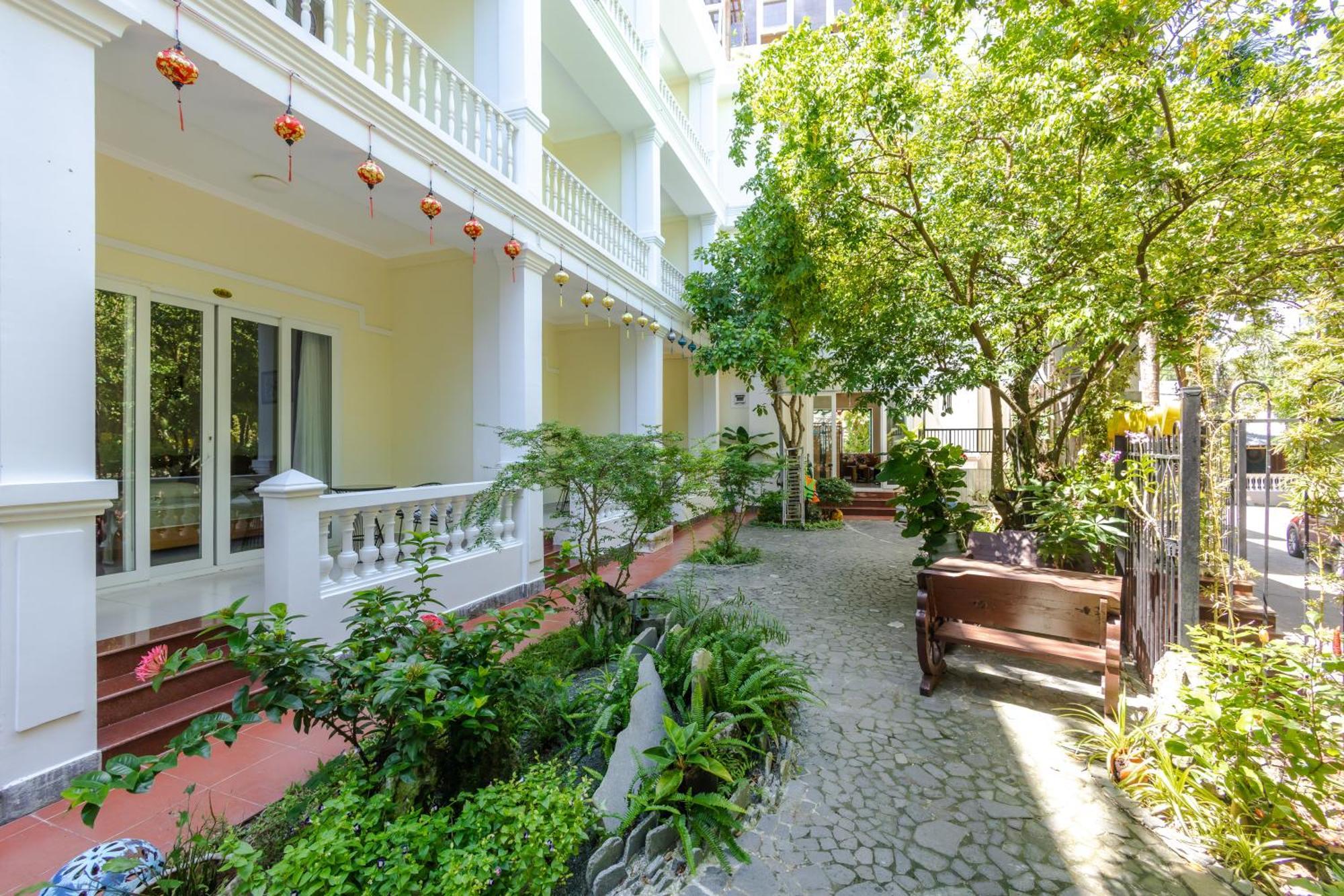 T&T Hotel And Spa 두옹 동 외부 사진